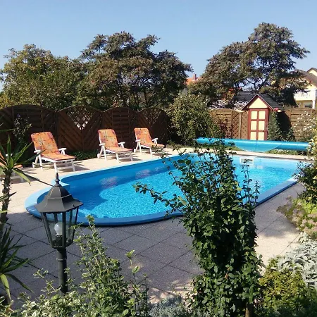 Uettoero Ut 177 B * Balatonfenyves