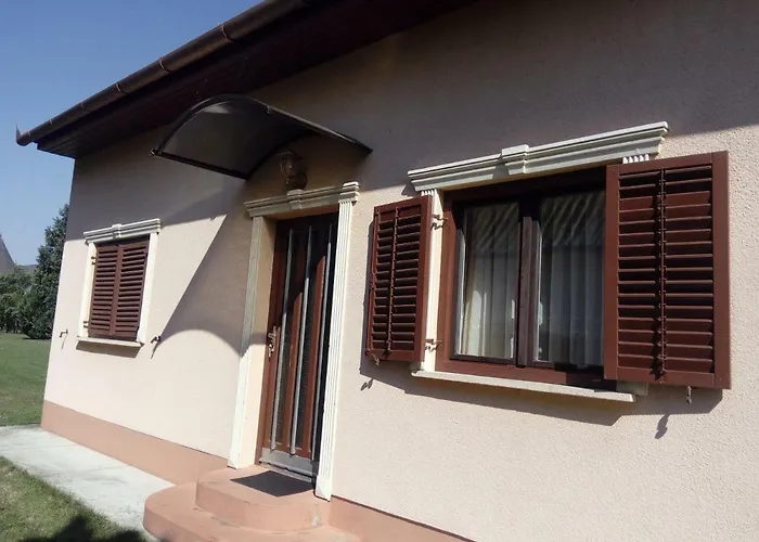 Villa Uettoero Ut 177 B Balatonfenyves